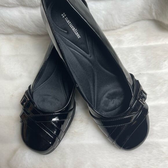 Naturalizer black patent faux leather slip on wedge shoes size 11 gently used. - Picture 4 of 10